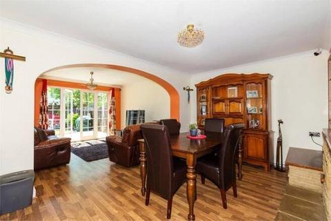3 bedroom terraced house to rent, Rowan Road, West Drayton, UB7