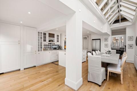 undefined, Elthiron Road, London