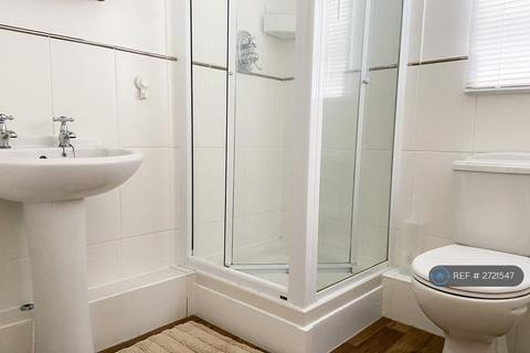 2 bedroom flat to rent, Fernbank Road, Ascot, SL5