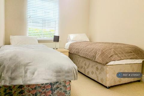 2 bedroom flat to rent, Fernbank Road, Ascot, SL5
