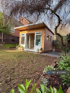 3 bedroom end of terrace house to rent, Hawk Cottage, Reading, RG1