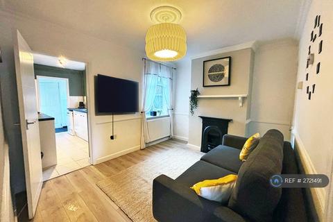 3 bedroom end of terrace house to rent, Hawk Cottage, Reading, RG1