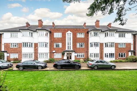 undefined, Great West Road, Hounslow TW5