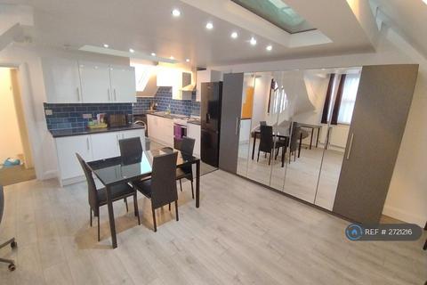 undefined, Cricklewood Broadway, London, NW2