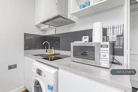Studio to rent, Fernhead Road, London, W9