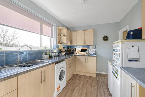 4 bedroom semi-detached house for sale, Valley Drive, Seaford