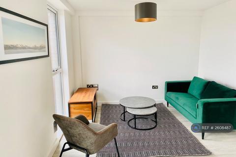 2 bedroom flat to rent, Middlewood Plaza, Salford, M5