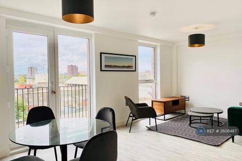 2 bedroom flat to rent, Middlewood Plaza, Salford, M5