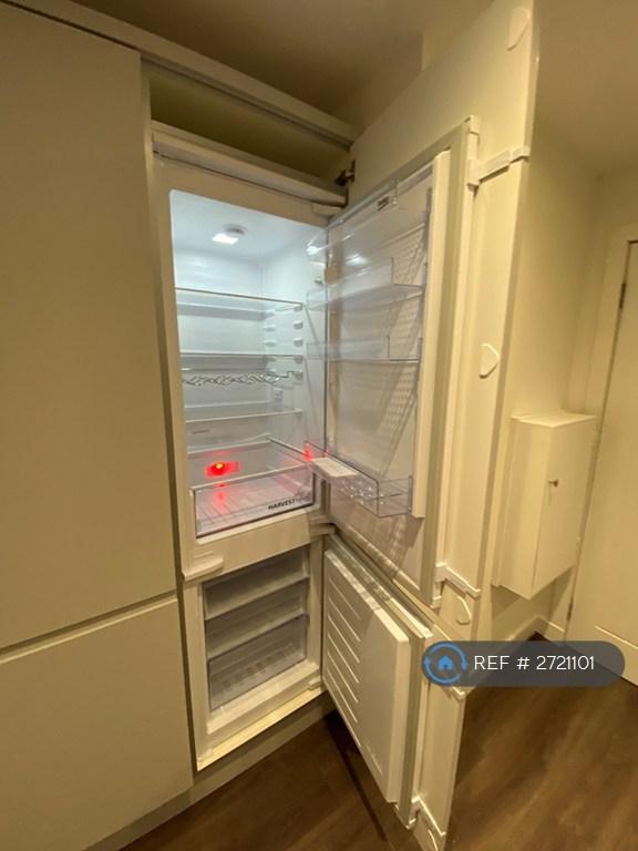 New Fridge/Freezer