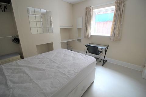 undefined, Student House on Trafalgar Road