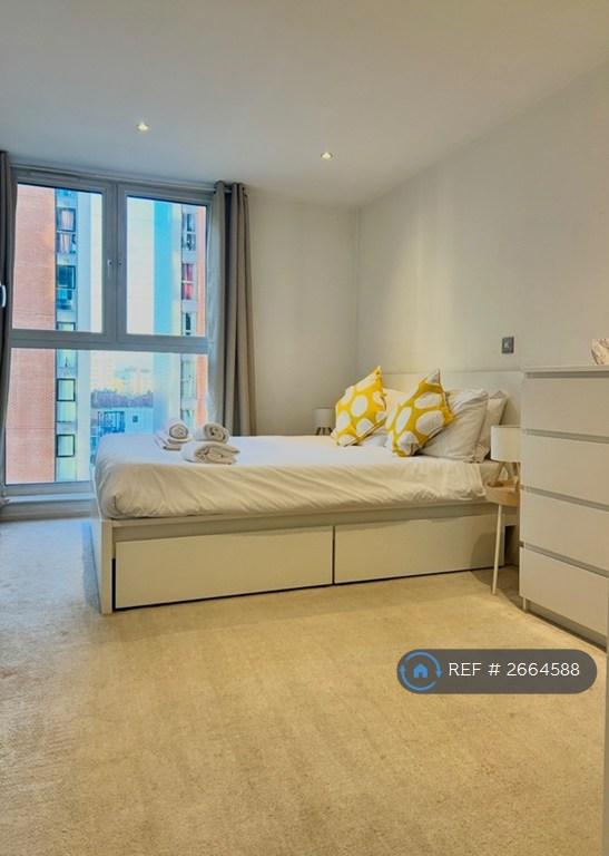 Apartment In London E16
