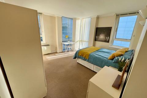 undefined, Lanark Square, London E14