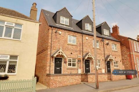 3 bedroom semi-detached house to rent, River Cottages, Owston Ferry, DN9