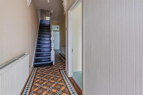 undefined, Broad Street, Barry