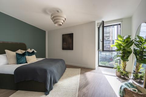 undefined, E-01, Kew Curve, Capital Interchange Way, Brentford, TW8