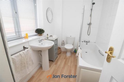 undefined, Matlock Avenue, Kenton