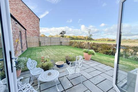 3 bedroom detached bungalow for sale, Streetgate, Sunniside, NE16