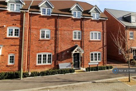 undefined, Runnymede Drive, Odiham, Hook, RG29