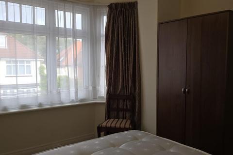 undefined, EN-SUITE ROOM TO RENT, ALL BILLS INCLUDED