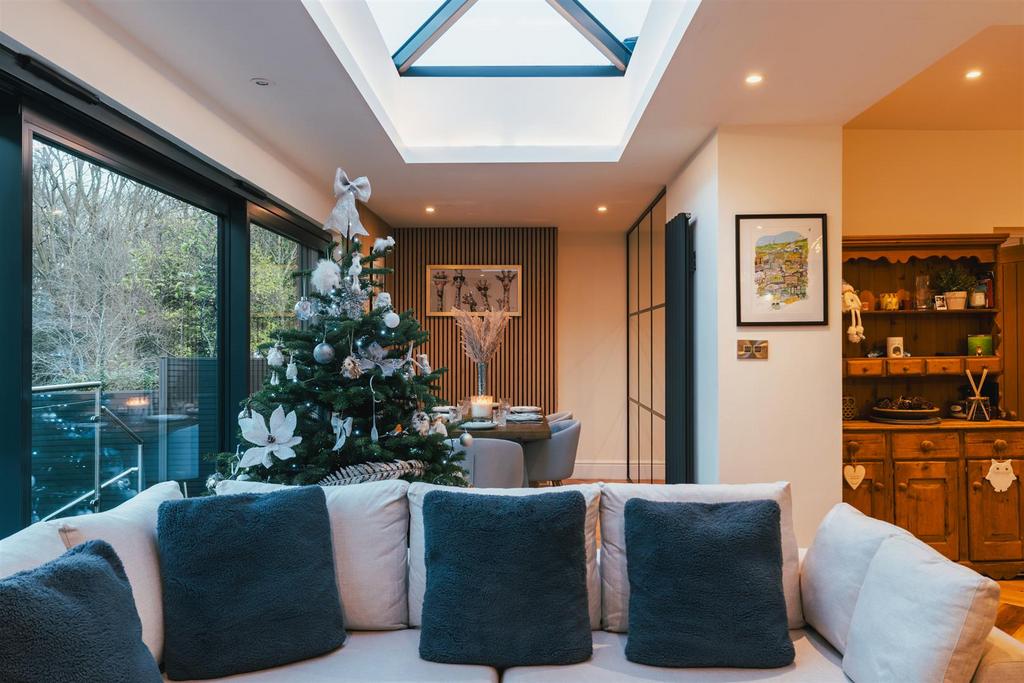 Living/Dining Room