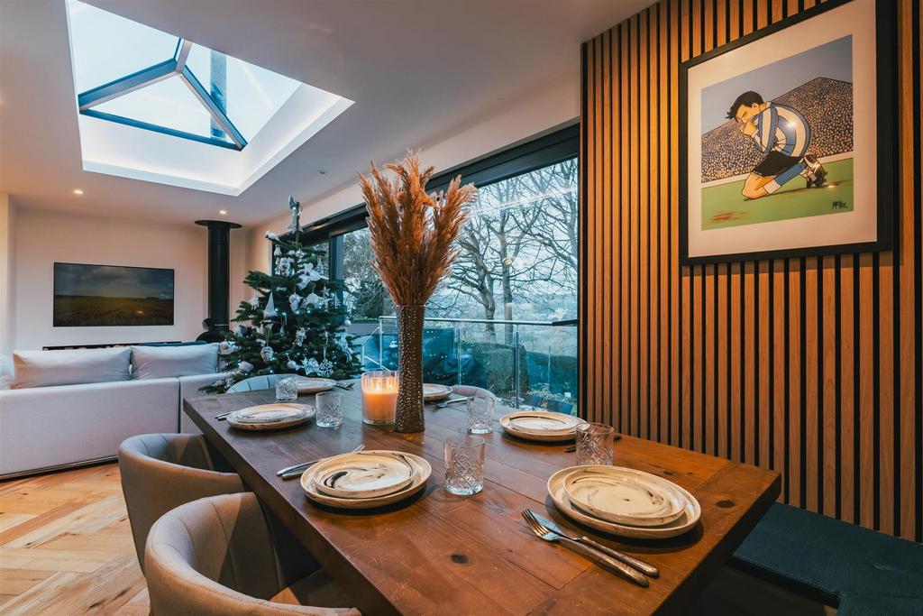 Living/Dining Room