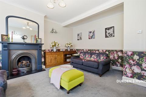 undefined, Roding Lane North, Woodford Green, IG8