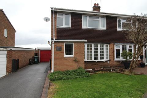 3 bedroom semi-detached house to rent, Swadlincote, DE11