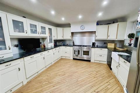 undefined, Dean Close, Shildon