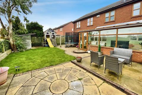 4 bedroom detached house for sale, Dean Close, Shildon