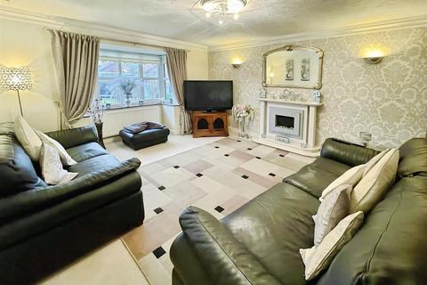 4 bedroom detached house for sale, Dean Close, Shildon
