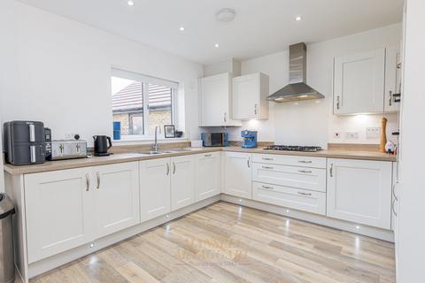 undefined, Mitchell Gardens, Crawley RH10