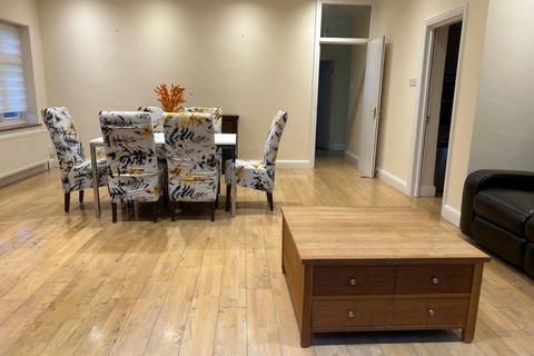 undefined, Torrington Park, North Finchley, N12
