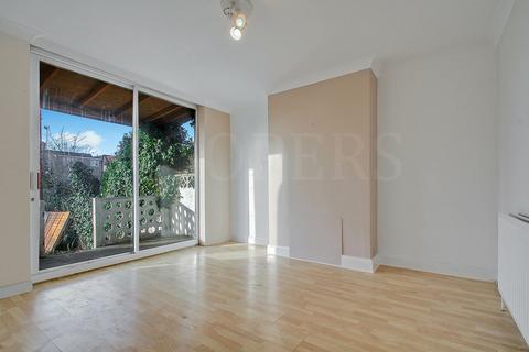 3 bedroom end of terrace house for sale, Ballogie Avenue, London, NW10