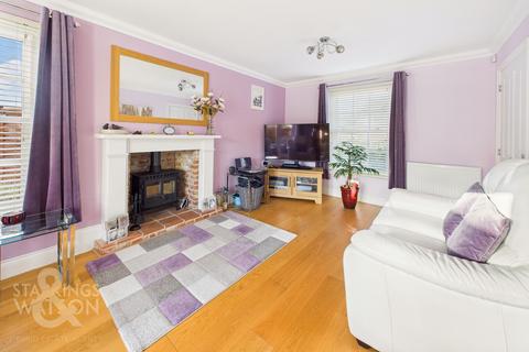 3 bedroom detached house for sale, Broomefield Road, Stoke Holy Cross, Norwich