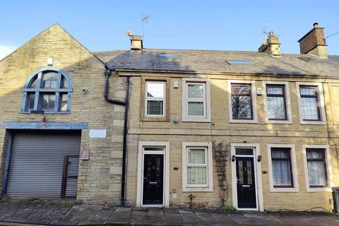 undefined, Blackwall, Halifax HX1