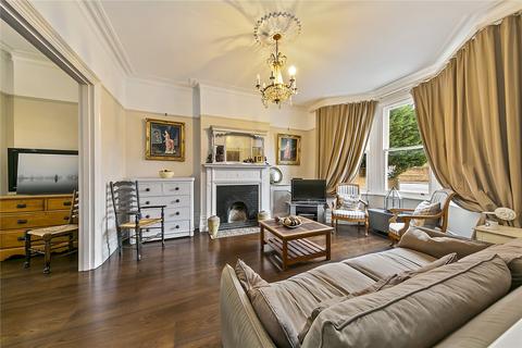 undefined, Uxbridge Road, Hampton