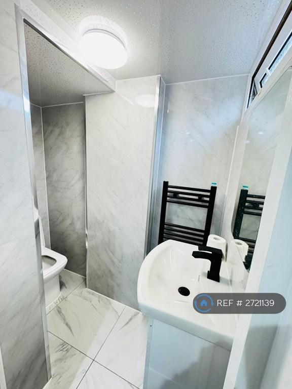 Ground Floor Wc