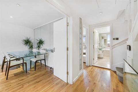 3 bedroom apartment to rent, Ennismore Gardens, London, SW7