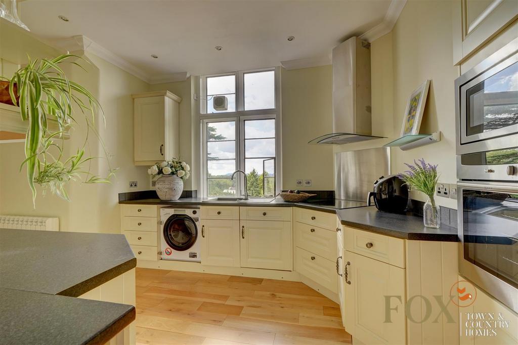 8 Westwoood House (1