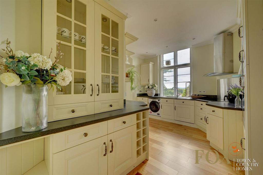 8 Westwoood House (1