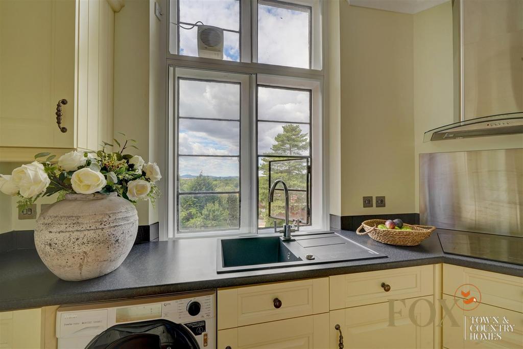 8 Westwoood House (1