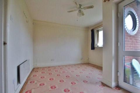 undefined, Priory Wharf, Birkenhead CH41