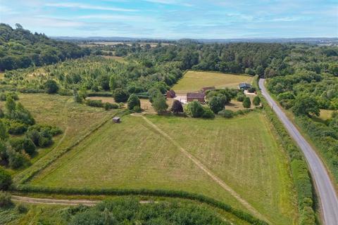 undefined, Morton Bagot