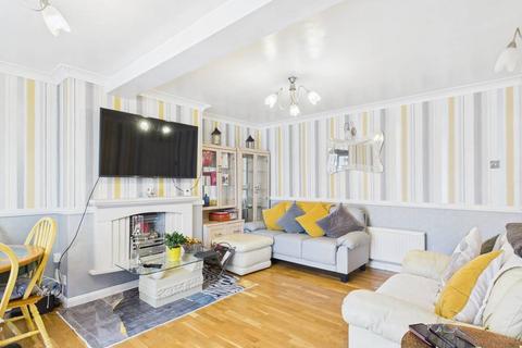 2 bedroom bungalow for sale, Hithermoor Road, Stanwell, Surrey, TW19