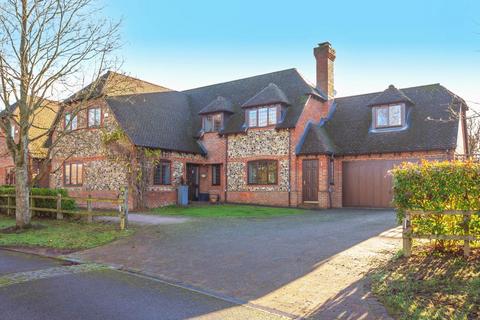 4 bedroom detached house for sale, Soane End, Emmer Green