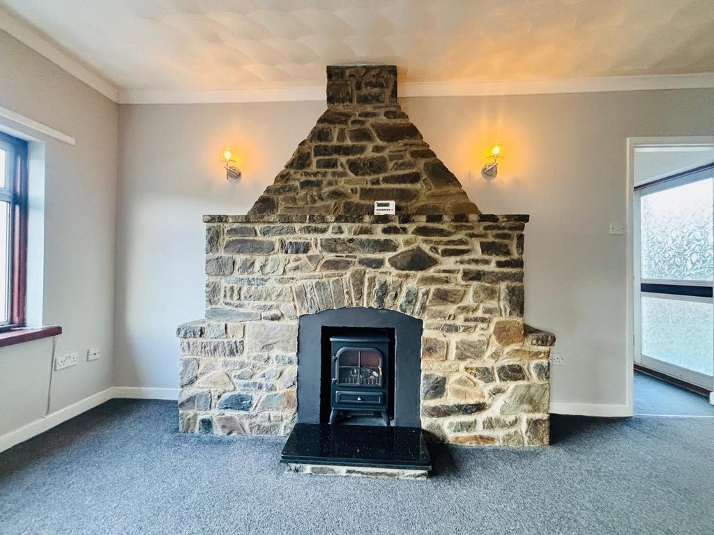 Living room (second image)