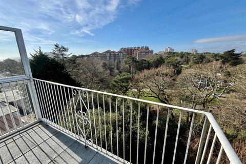 2 bedroom flat for sale, Boscombe Spa Road, Bournemouth BH5