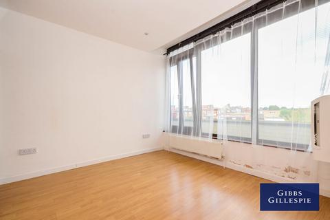 1 bedroom flat to rent, Pembroke House, 5-9 Pembroke Road, Ruislip, HA4