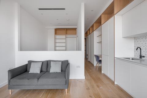 undefined, Vonder Parkside, Great West Road TW8