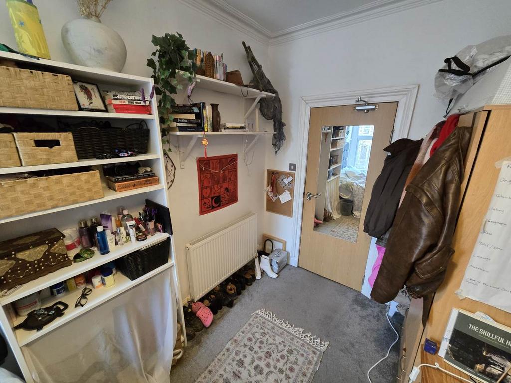 First floor front ri